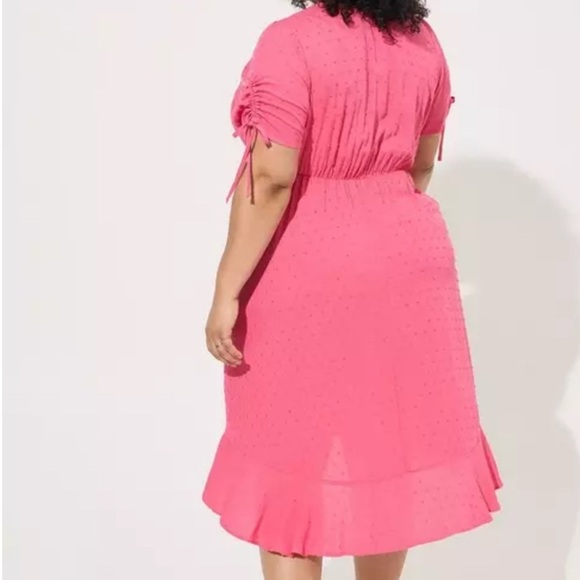 Torrid Women’s Size 2X Midi Swiss Surplice Dress Salmon Short Sleeves Pockets - Picture 4 of 12